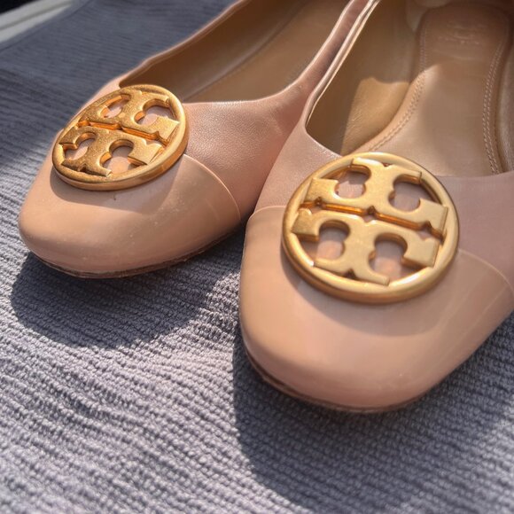 Tory Burch Shoes - Tory Burch Chelsea Cap Toe Ballet Flat. Size 7.5